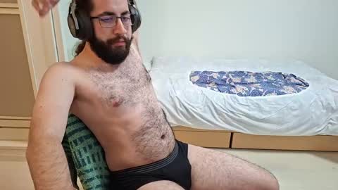 Jules online show from May 4, 12:18 pm