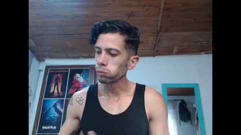 Snapshot of julfigo chatting on January 24, 12:31 pm Julfigo online show from January 24, 12:31 pm