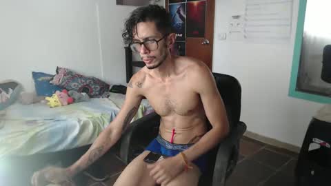 Snapshot of julfigo chatting on February 20, 7:30 pm Julfigo online show from February 20, 7:30 pm