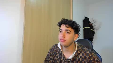 Snapshot of julian_billy chatting on November 1, 9:30 pm julian billy online show from November 1, 9:30 pm