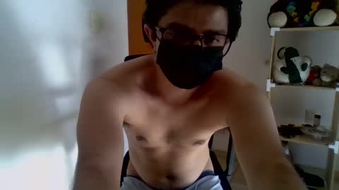 Snapshot of julian_mora7 chatting on March 7, 10:54 pm Julian Mora online show from March 7, 10:54 pm