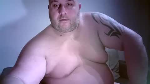 Juliano online show from November 20, 2:22 am