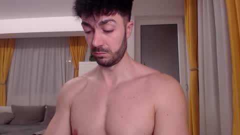 JulianRoyce online show from March 30, 1:28 am