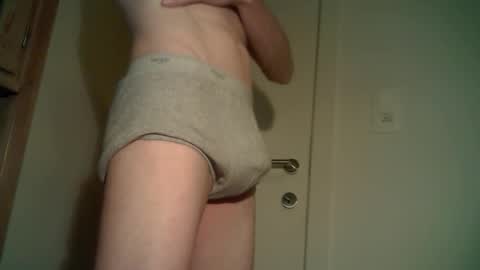 Junior online show from December 5, 6:04 pm