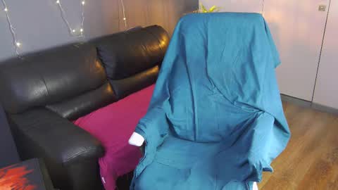 Snapshot of just_gay_ chatting on February 17, 2:04 pm just_gay_ online show from February 17, 2:04 pm