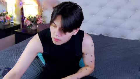 Snapshot of just_gay_ chatting on March 10, 1:10 pm just_gay_ online show from March 10, 1:10 pm