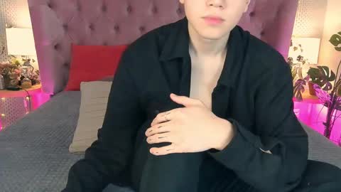 Snapshot of just_gay_ chatting on March 9, 1:26 pm just_gay_ online show from March 9, 1:26 pm