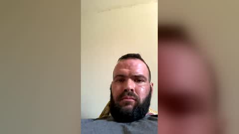 justgrosch4200 online show from April 26, 3:31 pm