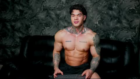 justin clark1 online show from April 6, 12:29 am