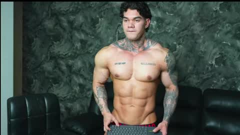 justin clark1 online show from May 27, 4:53 am