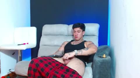 justinfuller_31 online show from March 10, 4:40 am