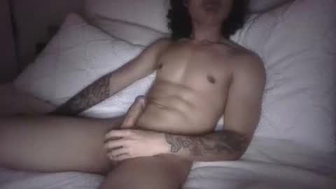 justinluvvv online show from March 25, 6:39 am