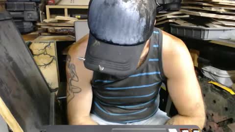 justinmoore1987 online show from May 2, 5:54 am