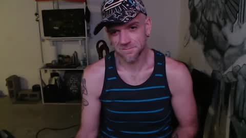 justinmoore1987 online show from December 6, 5:53 am