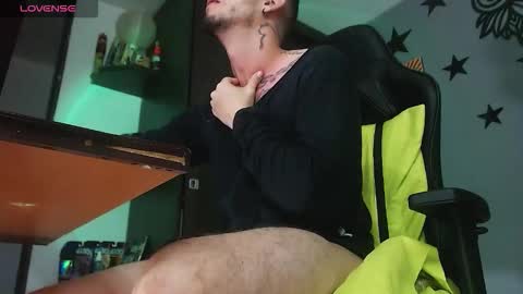 Justinsc online show from March 11, 11:01 pm