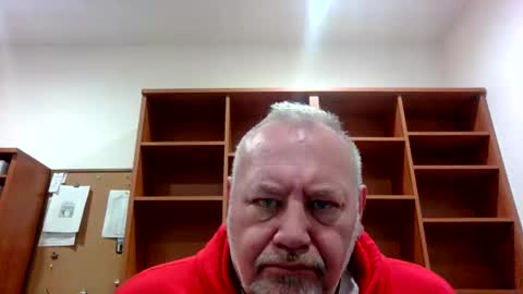 justme196756 online show from December 14, 6:42 am