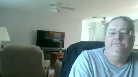 justmedm64 online show from December 28, 5:14 pm