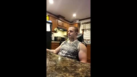 justus0624 online show from April 2, 1:25 am