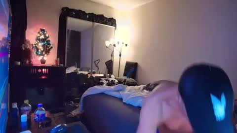 Eetantungfuk Mias online show from December 22, 10:49 am