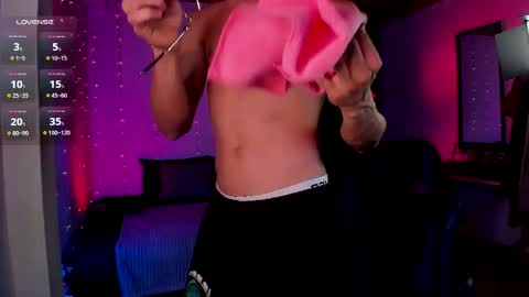 Kael Owens online show from September 11, 10:31 pm