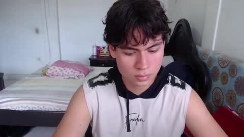 kafer online show from December 4, 8:38 pm