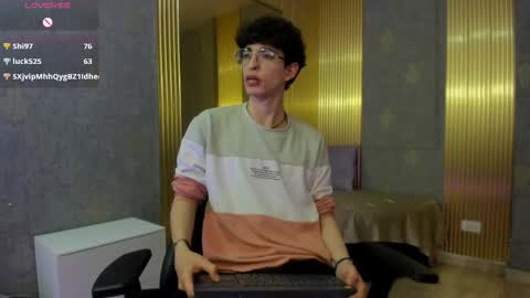 kai_tay1 online show from March 9, 7:19 pm