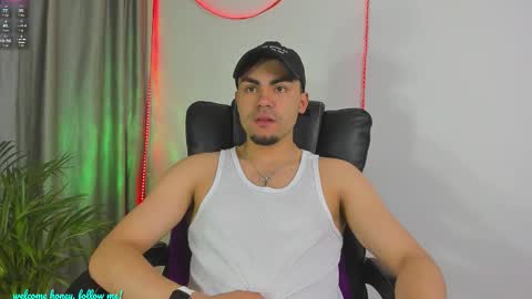 K A L I online show from November 11, 6:29 am