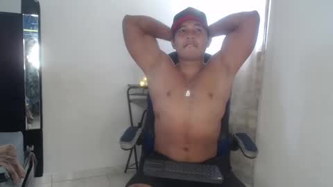 kalvinhot77 online show from September 30, 7:50 pm