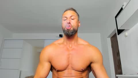 Snapshot of kanegriffin26 chatting on December 28, 4:30 pm Kane OF strongkane online show from December 28, 4:30 pm