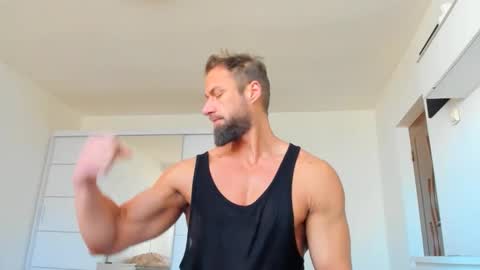 Snapshot of kanegriffin26 chatting on January 23, 11:04 am Kane OF strongkane online show from January 23, 11:04 am