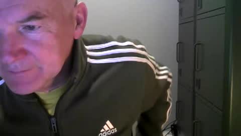 Robbie online show from November 11, 5:45 am