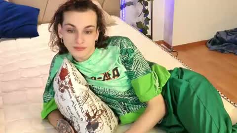 kate_sparkl online show from August 2, 11:36 pm