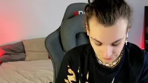 kate_sparkl online show from June 19, 7:19 pm