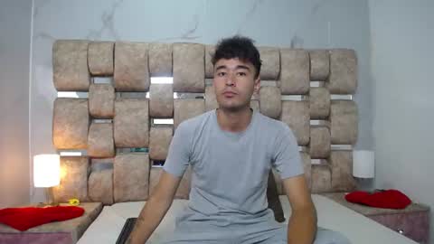 Kaht y Aiden online show from July 18, 4:01 pm