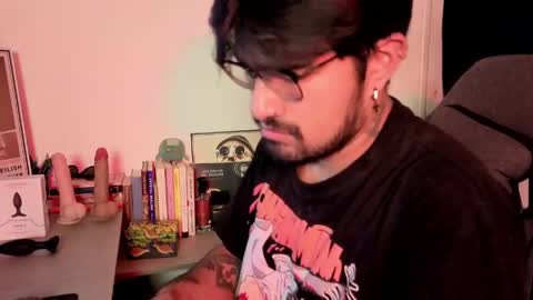 Alfred - INDEPENDIENT MODEL online show from April 15, 6:24 am