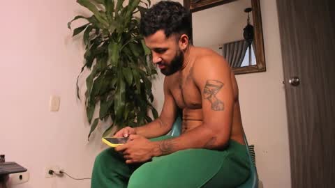 Keith  online show from January 23, 11:26 pm