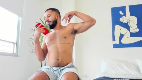 Keith  online show from February 10, 2:55 pm