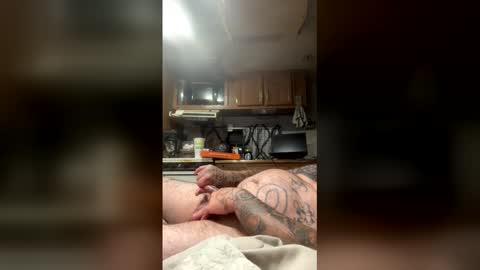 keithruppert06 online show from April 6, 9:43 am