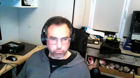 Snapshot of kelvin06133 chatting on January 22, 9:55 pm kelvin06133 online show from January 22, 9:55 pm