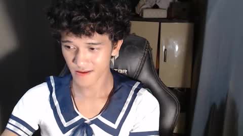 Snapshot of ken_bigcockxx chatting on September 24, 6:17 pm Ken online show from September 24, 6:17 pm