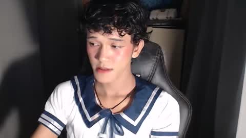 Snapshot of ken_bigcockxx chatting on October 8, 4:22 pm Ken online show from October 8, 4:22 pm