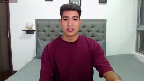 Snapshot of ken_blaker chatting on December 27, 2:25 am ken_blaker online show from December 27, 2:25 am