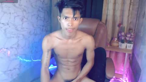 ken_minjun online show from April 13, 1:56 pm