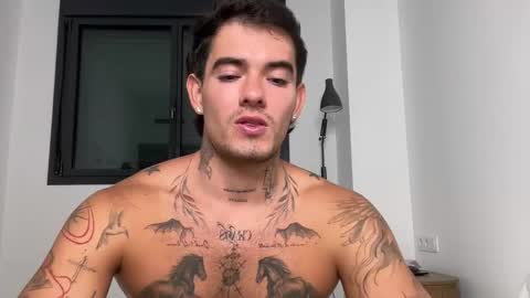 Snapshot of kenboyea_ chatting on September 27, 6:39 pm luis carlos esteban online show from September 27, 6:39 pm