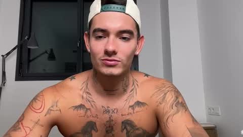 Snapshot of kenboyea_ chatting on September 29, 2:24 pm luis carlos esteban online show from September 29, 2:24 pm