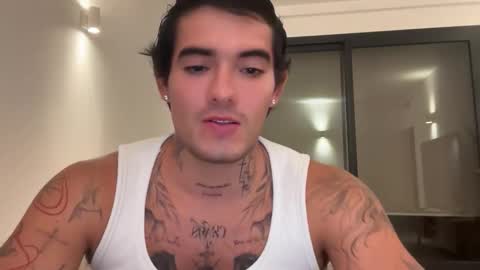 Snapshot of kenboyea_ chatting on September 15, 7:26 pm luis carlos esteban online show from September 15, 7:26 pm