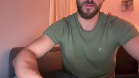 Snapshot of kendyalioui54 chatting on February 10, 7:28 pm kevin ramos online show from February 10, 7:28 pm