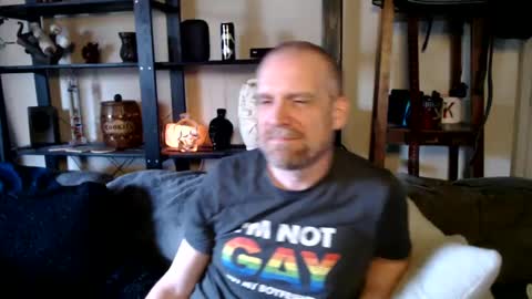 Snapshot of kenkuddles chatting on February 21, 12:27 am Ken Kuddles online show from February 21, 12:27 am