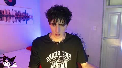 Snapshot of kenny__hot chatting on December 31, 6:02 pm kenny online show from December 31, 6:02 pm