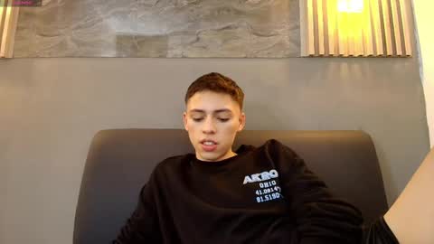 kenny_hank online show from April 24, 4:37 am